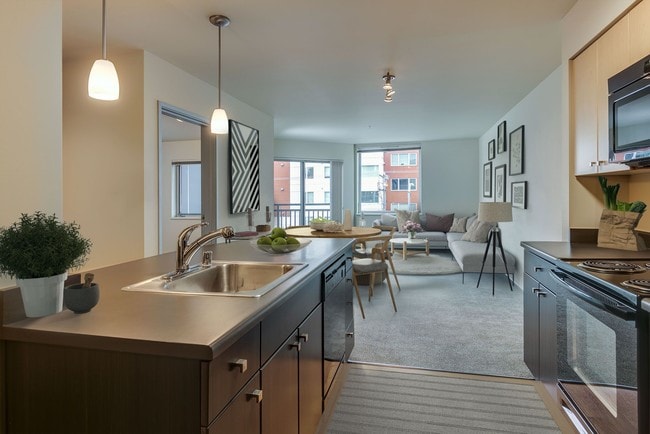 Ballard on the Park apartments — community photo
