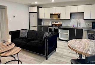 Photo - 4915 Bryan St