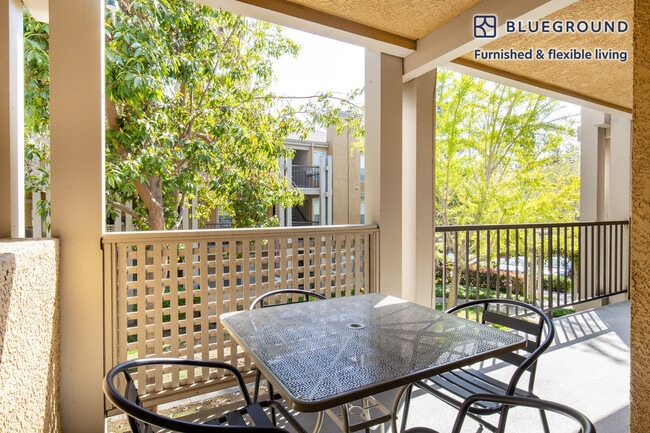 1535 Vista Club Cir Unit SI FL2-ID509