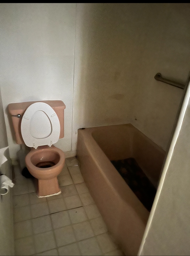 Photo - $590 MONTH / $1000 DOWN