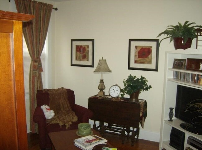 Photo - 56 Prentiss St Unit 1