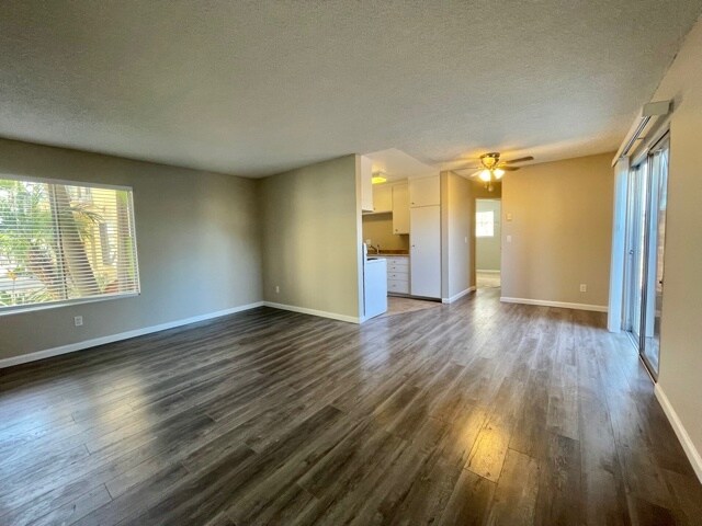 Photo - Vista Capri East Apts