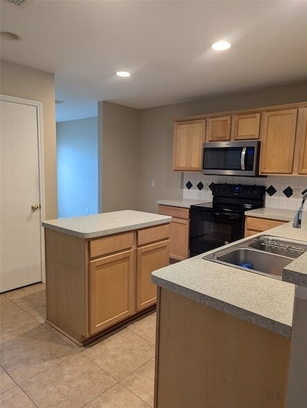 Photo - 8820 Wagon Trail