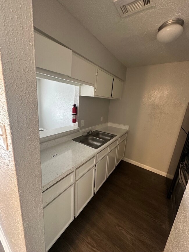 838 Oak St Unidad 1