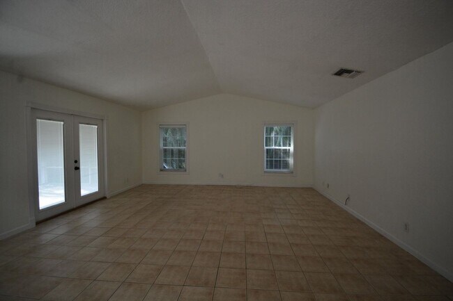 Photo - 1379 Pinetta Cir