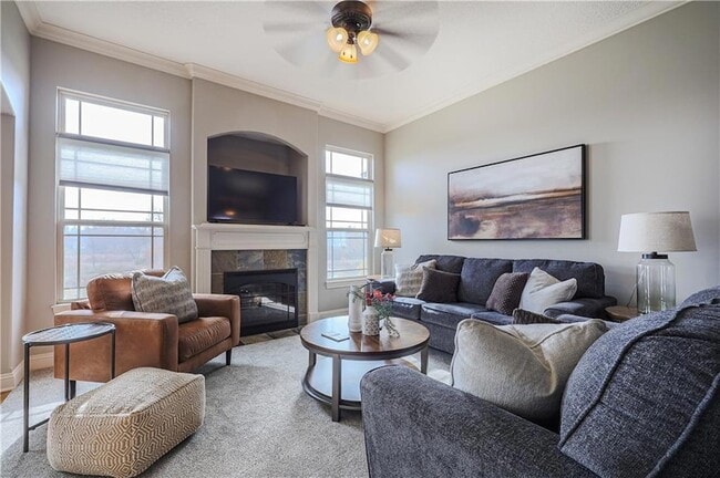 Photo - 5029 Woodstock Ct