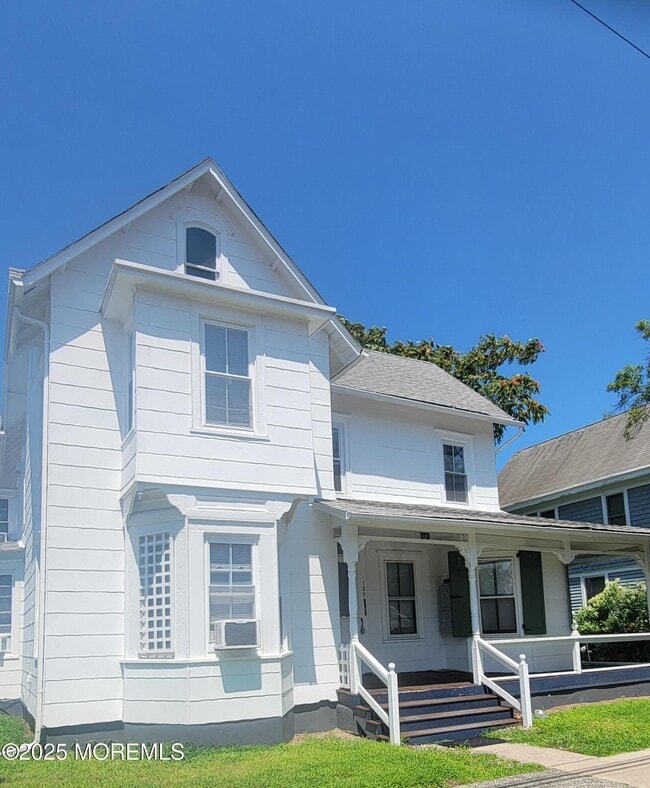 Building Photo - 137 Main Ave Unit 3 Rental