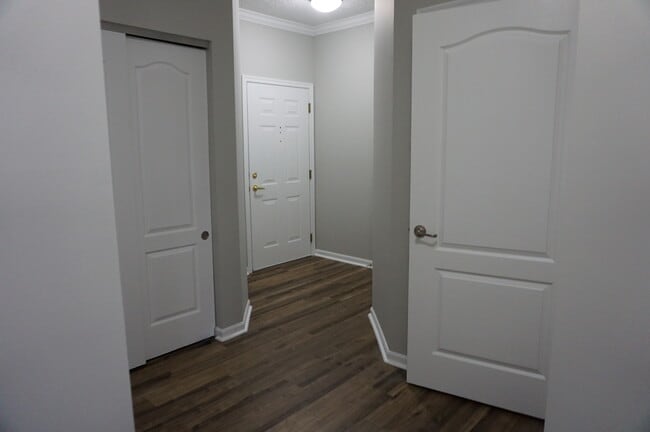 Entrada - 2636 Harding Ct Unidad O