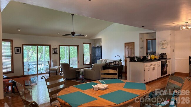 Photo - 16318 Stinson Cove Rd