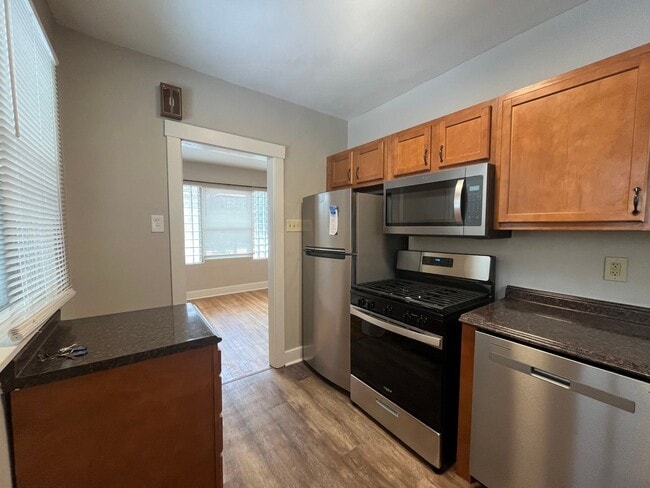 Photo - Lovely 2BR Home w/Fenced in Backyard!