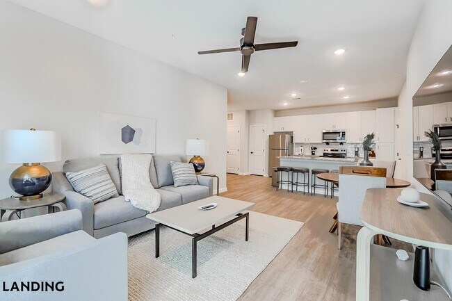 Photo - 1650 Harris Hill Rd Unidad 08-8202