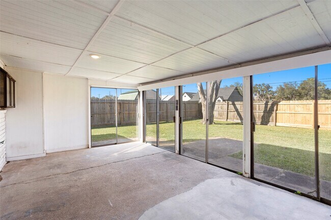 Photo - 1218 Lillie St