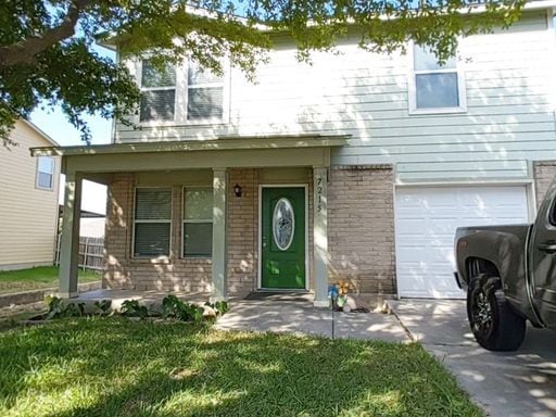 Stylish San Antonio Rental with Solar Pane... - Stylish San Antonio Rental with Solar Pane...
