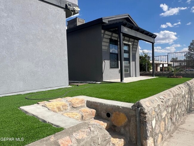 Photo - 300 Ruby Dr Unit 2