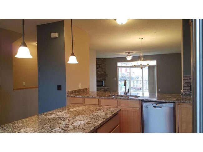 Photo - 11749 Emery Village Dr N