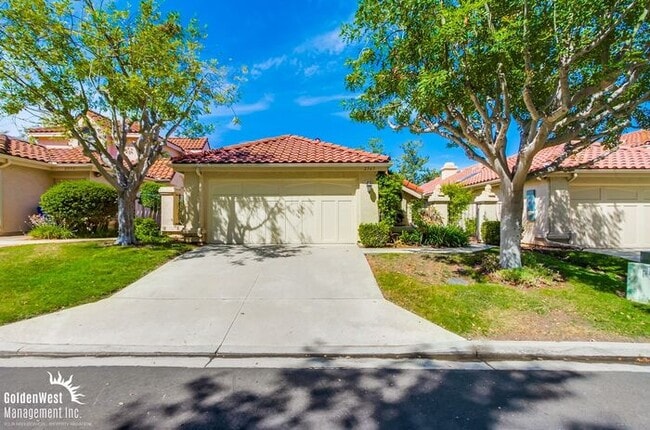 Elegant & Bright 2Bdm 2Ba + Den Home in Vi... - Elegant & Bright 2Bdm 2Ba + Den Home in Vi...
