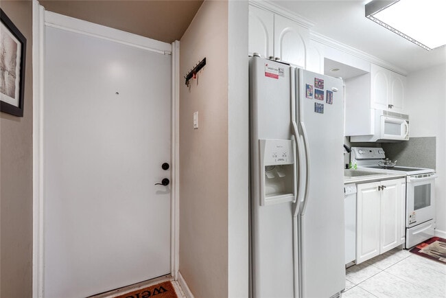 Photo - 1401 S Federal Hwy Unidad 122