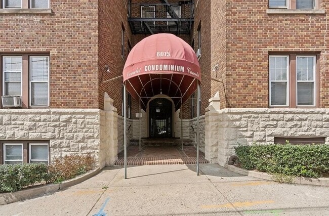Photo - 6015 JFK Blvd E Unit D7