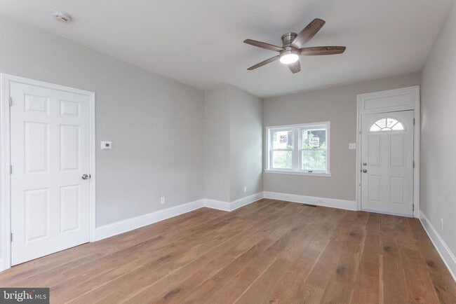 Photo - 200 Maple St