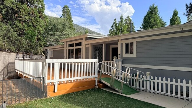 25001 Rim Rock Rd