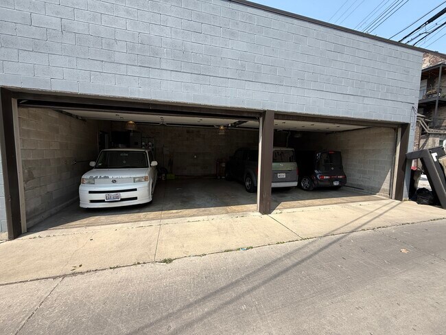 Photo - 1514 W 18th Pl Apartments Unit 2