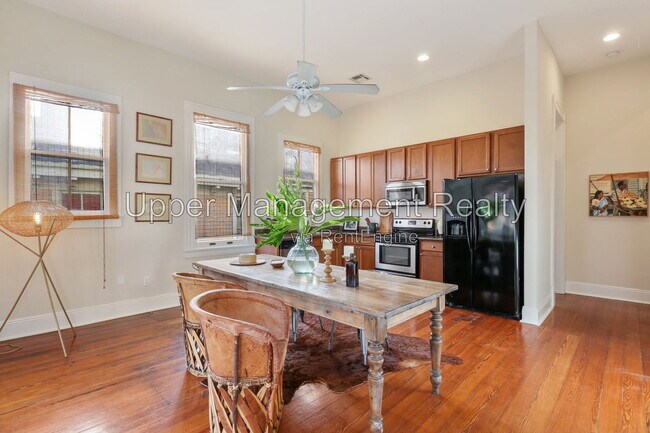 Photo - 117 S Solomon St Unit 3