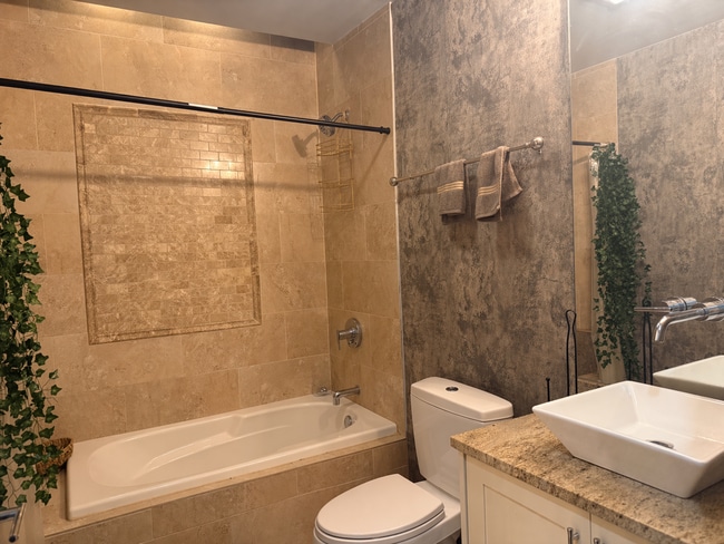 Photo - 4021 S Ellis Ave Unit Room 1N-C