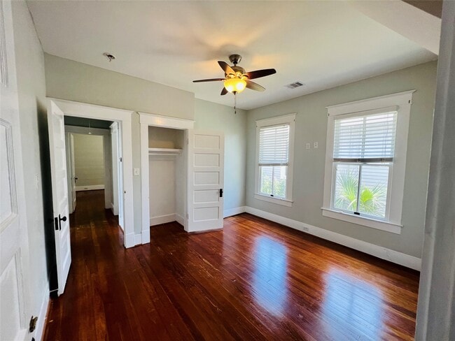 Photo - 801 University Blvd