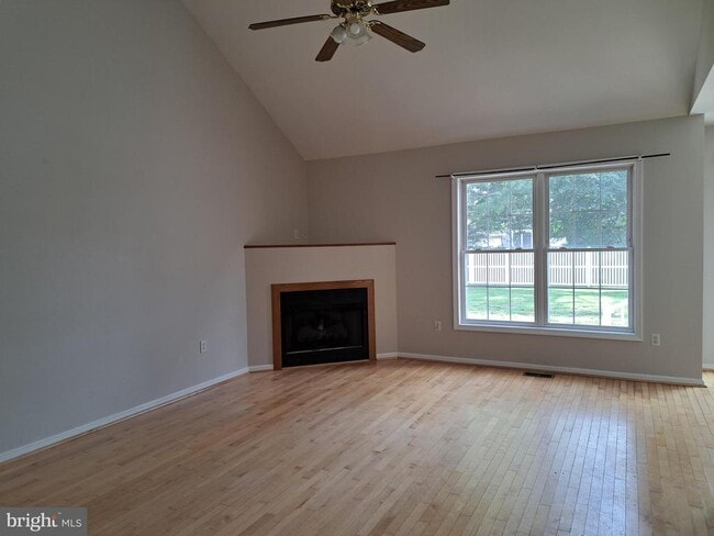 Photo - 107 Strawberry Way