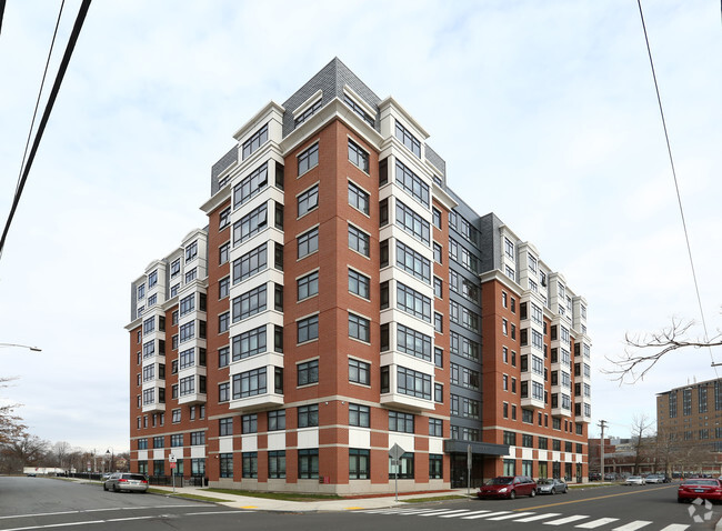 Rowe Apartments - Rowe Apartments