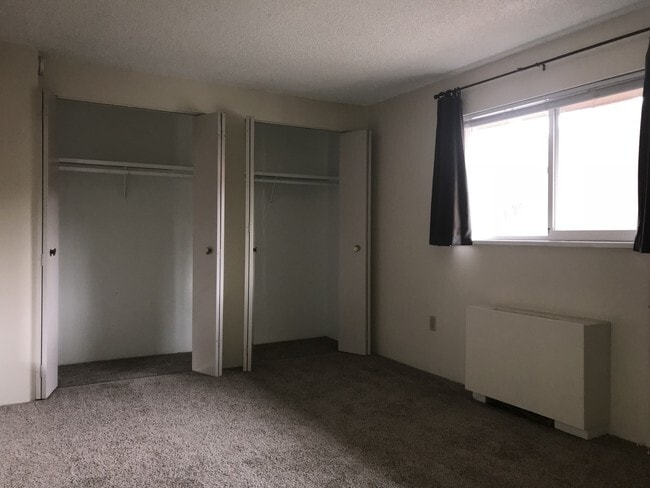 Bedroom - 3353 Madison Ave Condo Unit Wimbledon U113
