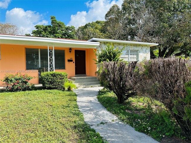 Photo - 5705 SW 39th St