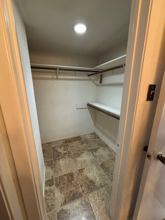 Photo - 3347 Silverside Dr