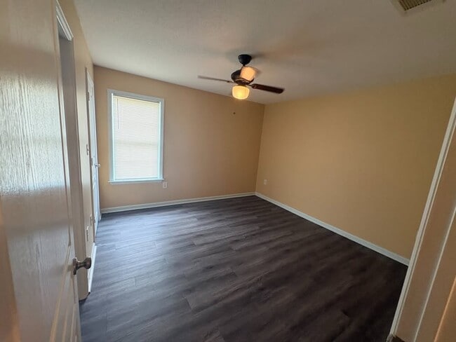 Photo - 1819 Hazel Dr