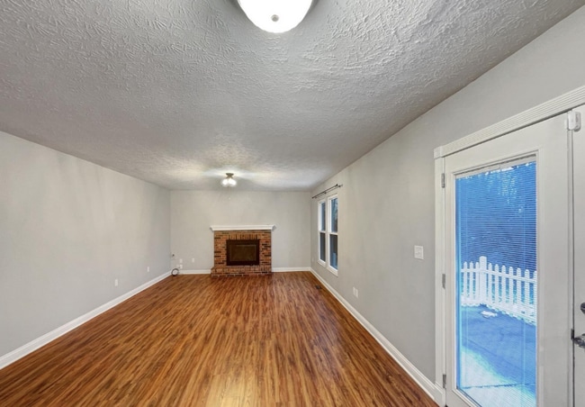 Photo - 50 Bentbrook Ct