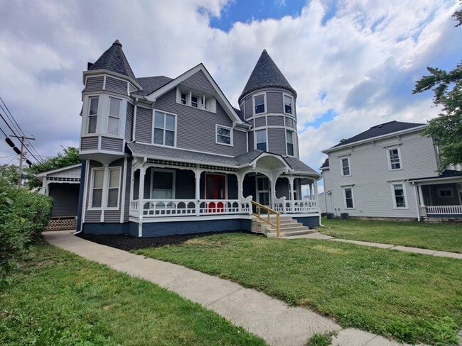 Building Photo - 34 E Mechanic St Unit 34 E. Mechanic #1