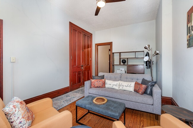 Photo - 1005 N 2nd St Unidad Riverwalk House