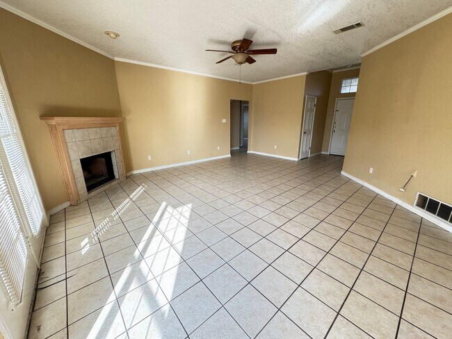 Photo - 2402 Simone Dr