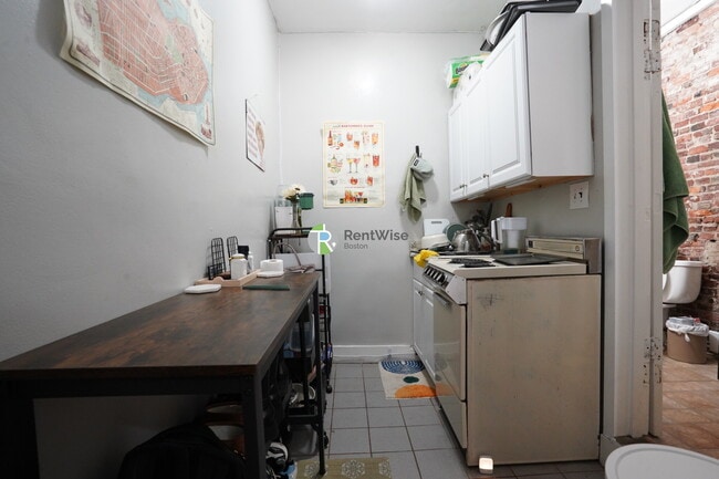 Photo - 40 Anderson St Unit 7