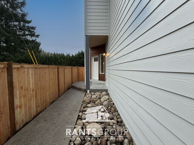 Photo - Leah's Landing