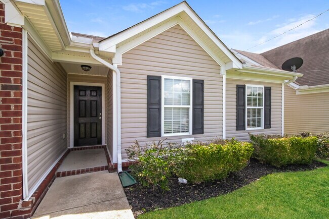 Photo - 168 Howard Woody Dr
