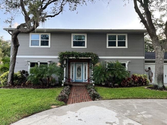 1452 Mallard Pl