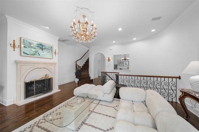 Photo - 3605 Live Oak St