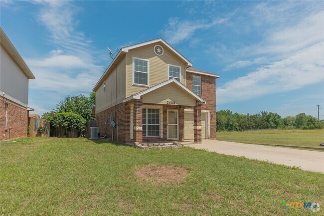 Building Photo - 2406 Waterfall Dr Rental