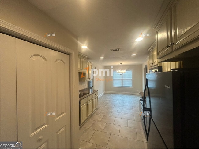 Photo - 209 Allington Walk