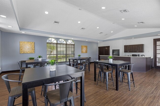 Delray Beach, FL Apartments for rent | The Fountains at Delray Luxury Apartments