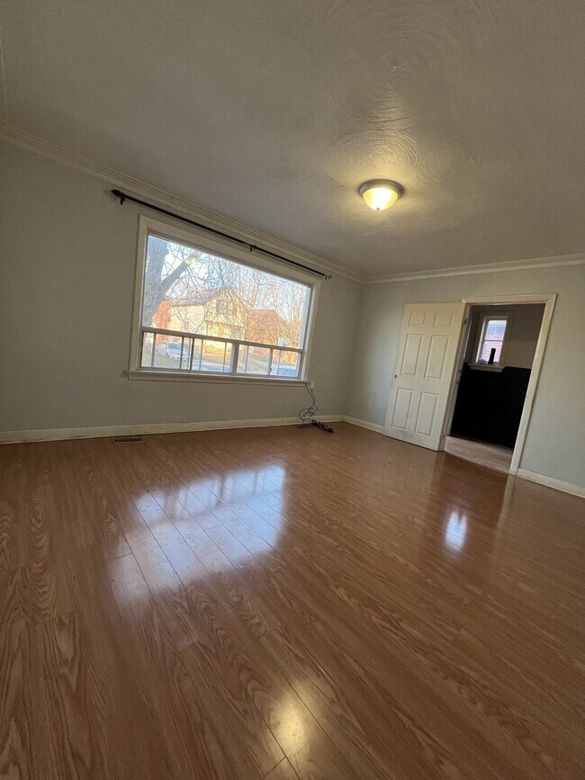 Photo - 52 Laurel Ave Unité 1