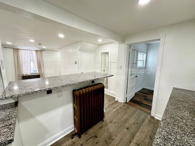 Photo - 814 Greensburg Pike