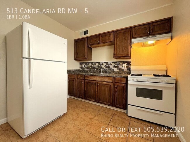 Photo - 513 Candelaria Rd NW Unit 5