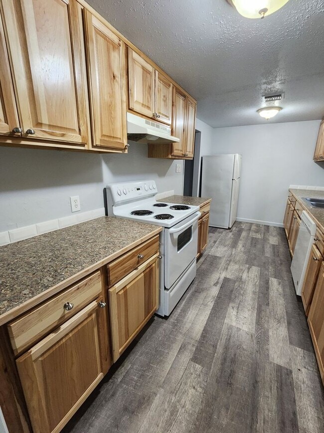 Photo - 3 Bedroom Home in Santa Clara!!